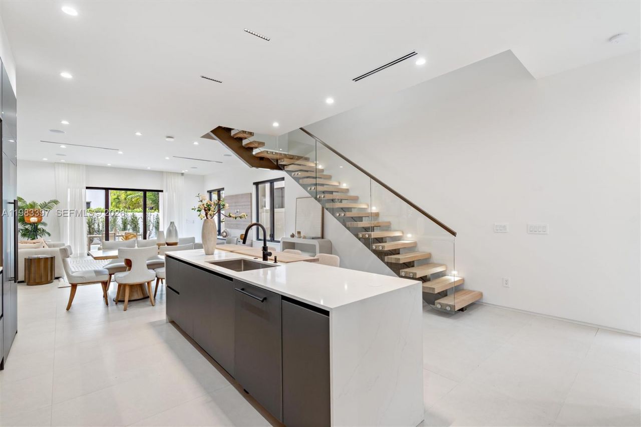 1410 NE 5th St , Unit A, Fort Lauderdale, FL 33301 Photo