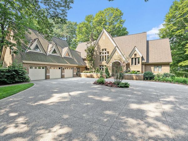 5285 N Lakeshore Drive, Holland, MI 49424