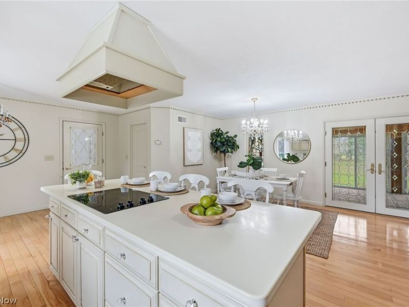 1887 Pearce Circle, Salem, OH 44460 Photo 18