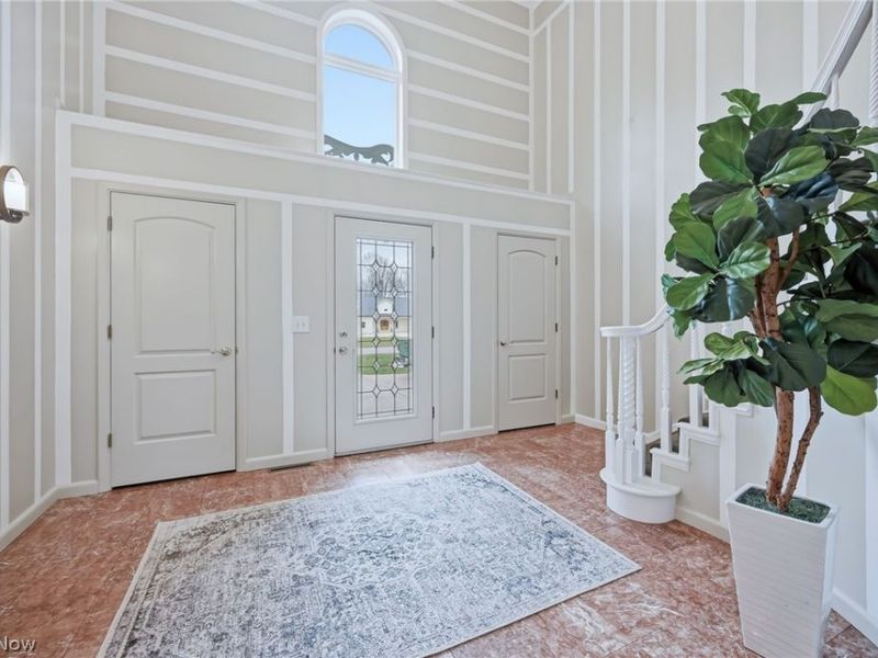 1887 Pearce Circle, Salem, OH 44460 Photo 9