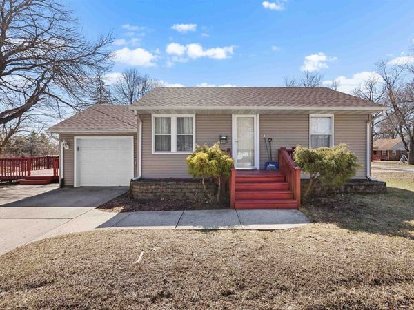 2120 Van Wie Avenue, ROCKFORD, IL 61103