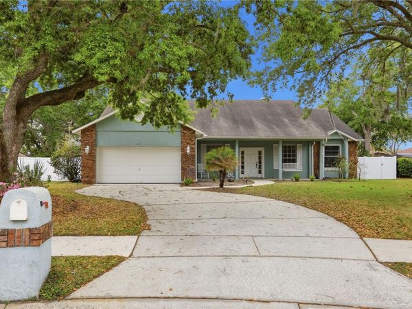 1531 HAWKESBURY COURT , WINTER GARDEN, FL 34787