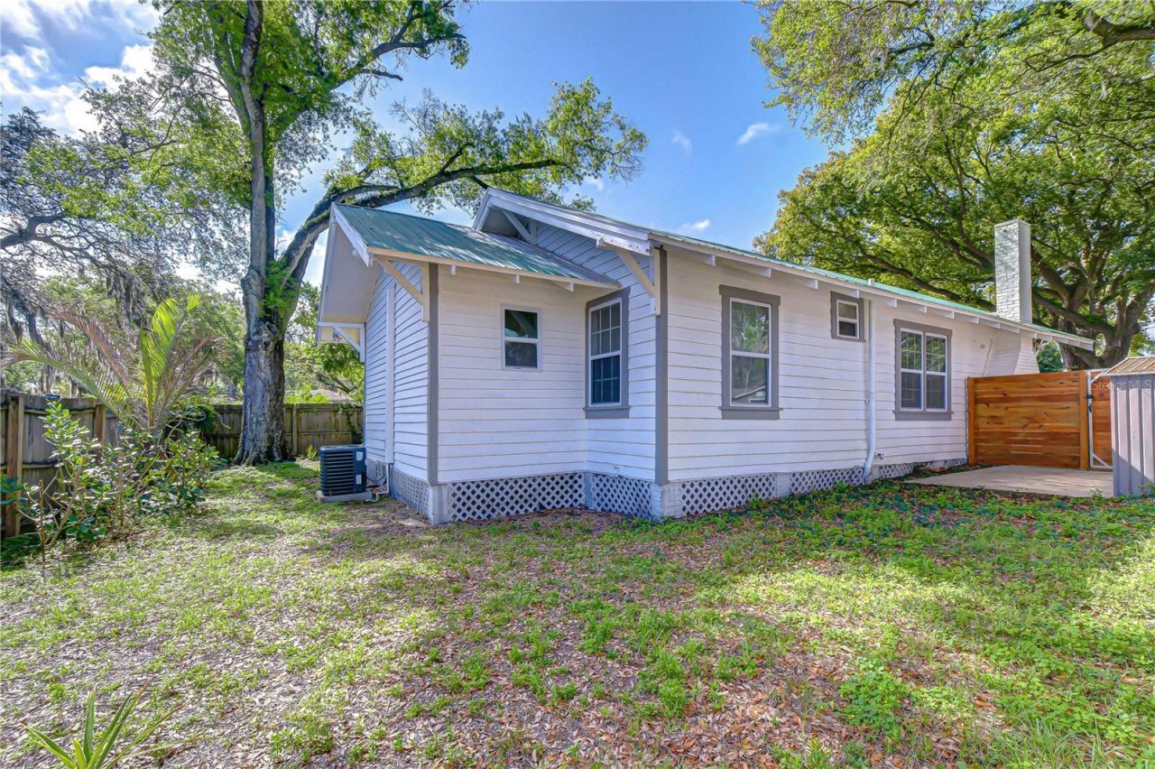 1710 Escort Avenue , Tampa, FL 33610 Photo