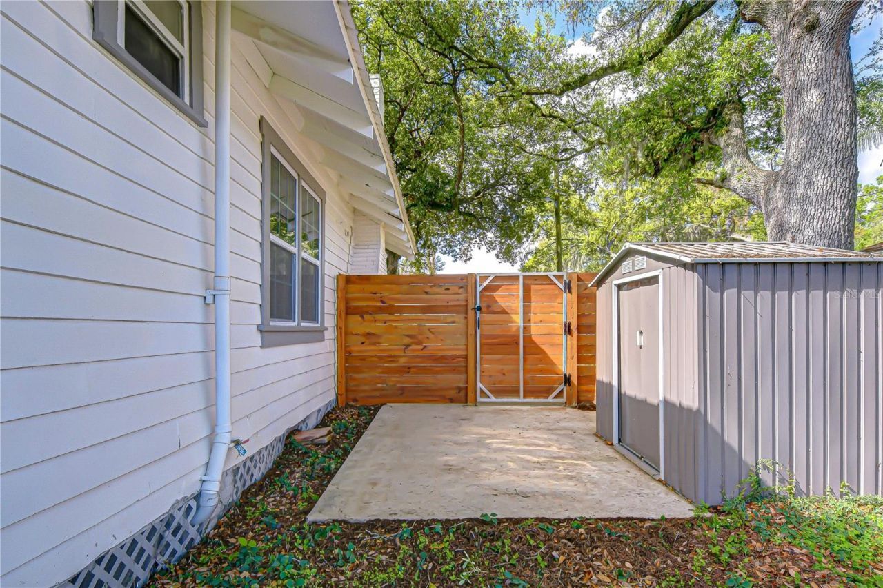 1710 Escort Avenue , Tampa, FL 33610 Photo