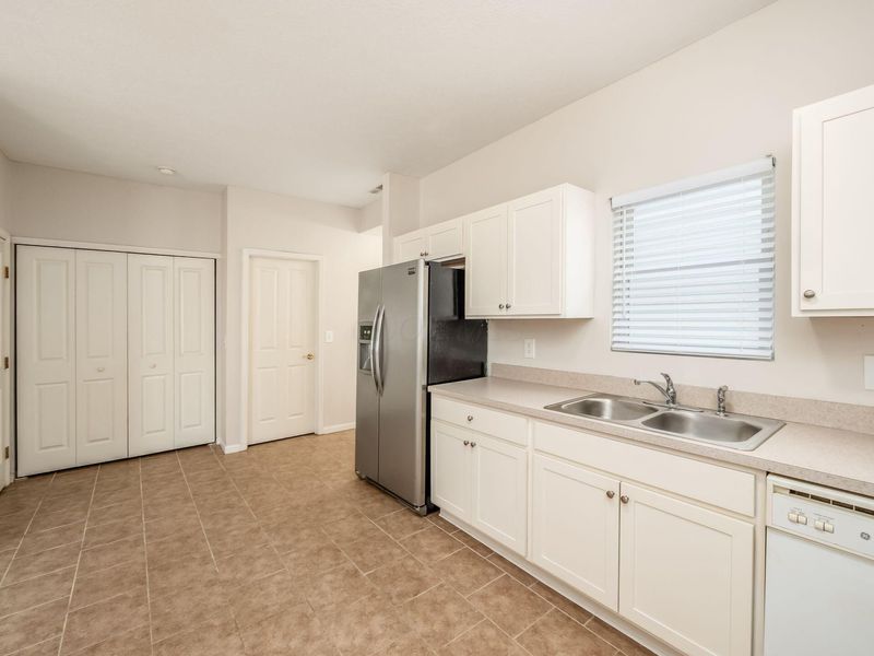 4050 Summerstone Drive, Columbus, OH 43230 Photo 13