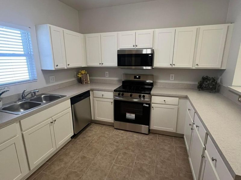 4050 Summerstone Drive, Columbus, OH 43230 Photo 15