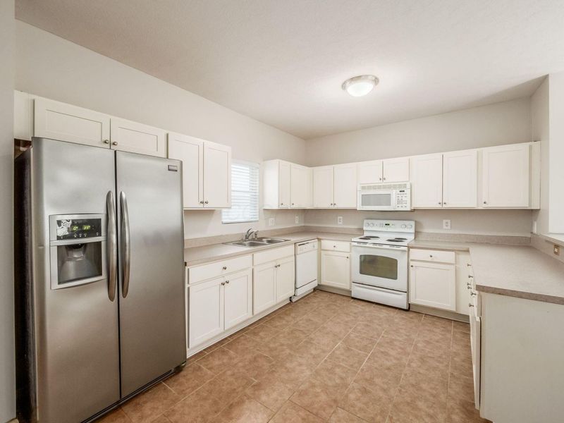 4050 Summerstone Drive, Columbus, OH 43230 Photo 17