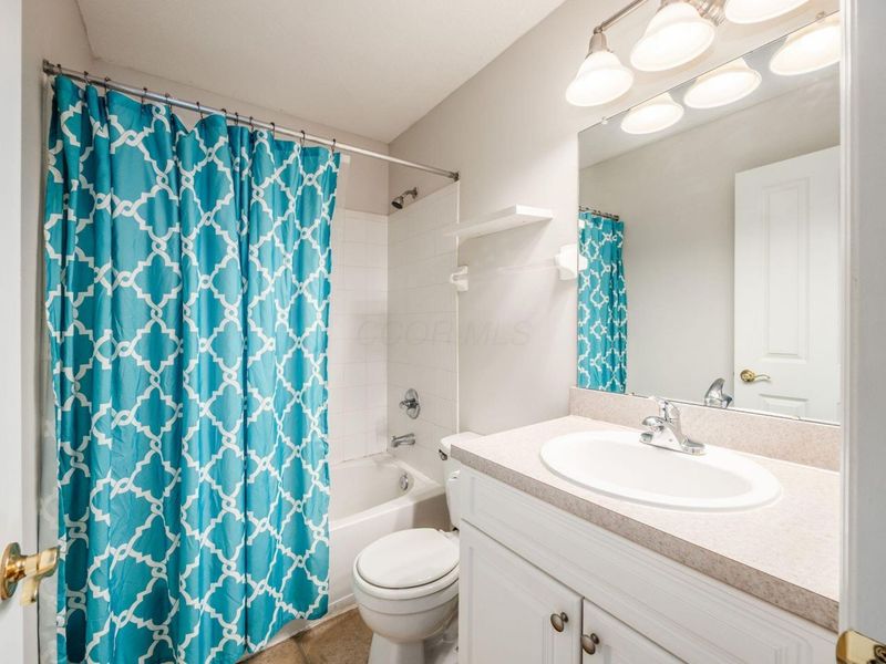 4050 Summerstone Drive, Columbus, OH 43230 Photo 24