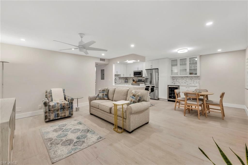 1950 Gulf Shore Blvd N, Unit 110, Naples, FL 34102 Photo