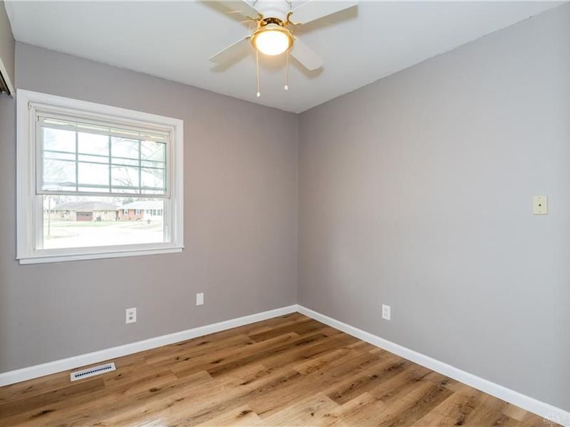 208 Pinegrove Drive, Bellbrook, OH 45305 Photo 20