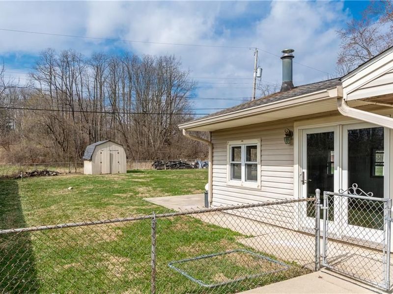 208 Pinegrove Drive, Bellbrook, OH 45305 Photo 22