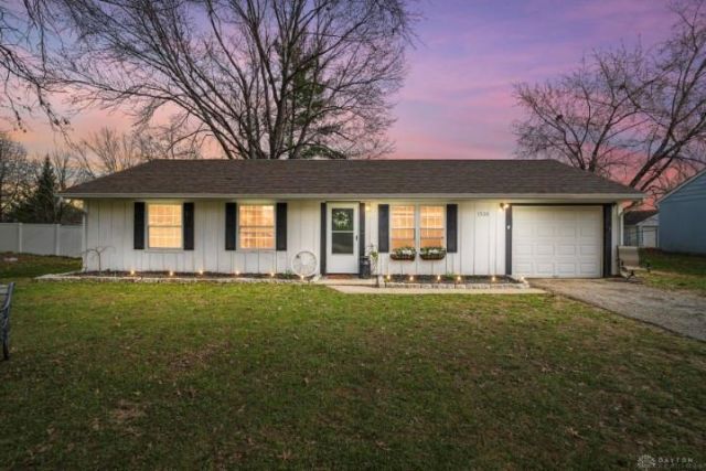 1528 W Meadowbrook Drive, Loveland, OH 45140 Main Photo