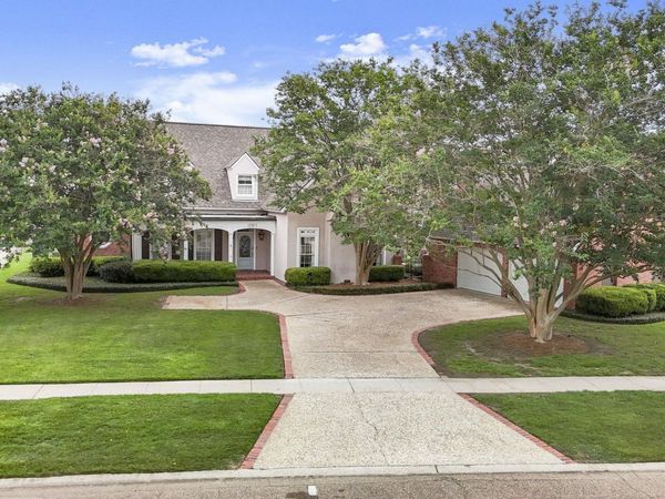 12511 S Lake Sherwood Ave, Baton Rouge, LA 70816