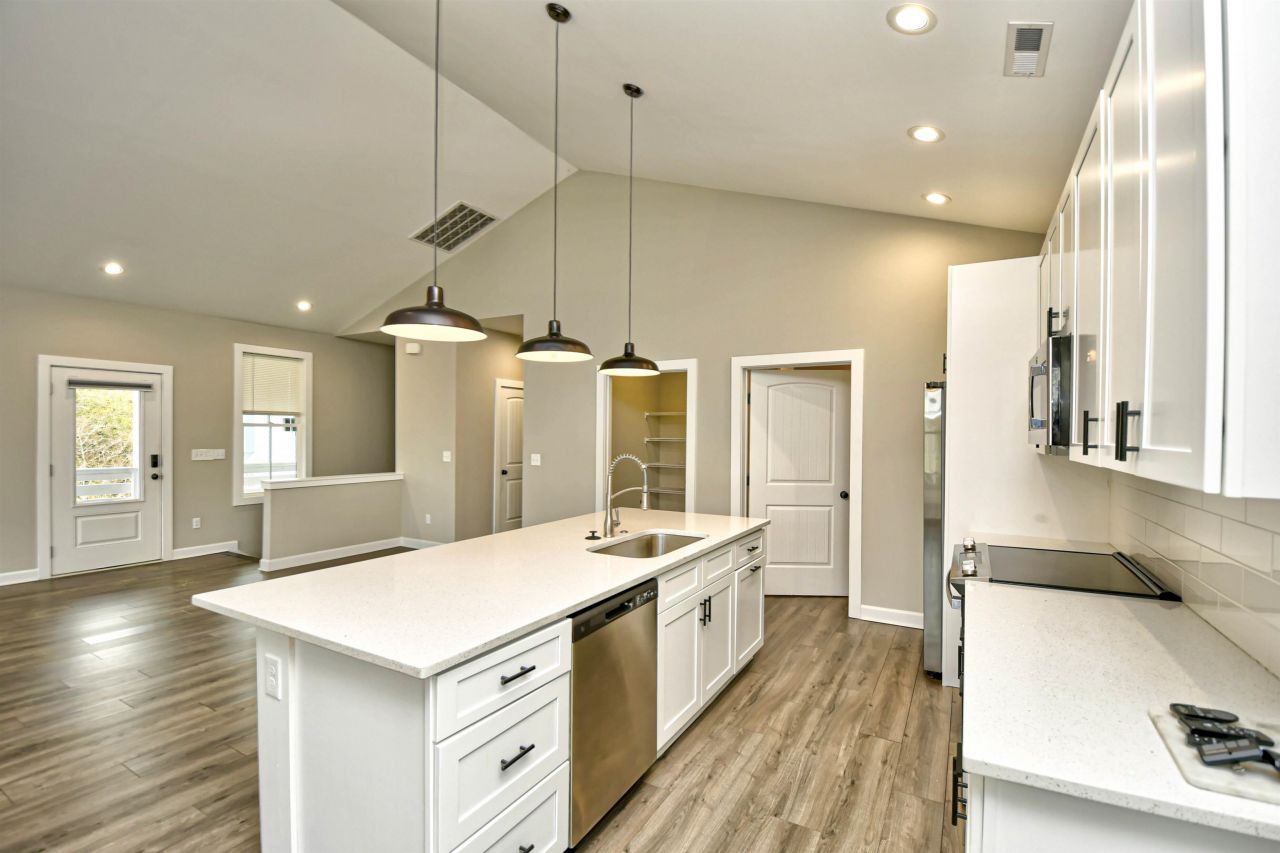 3877 Spanner Way Photo 10