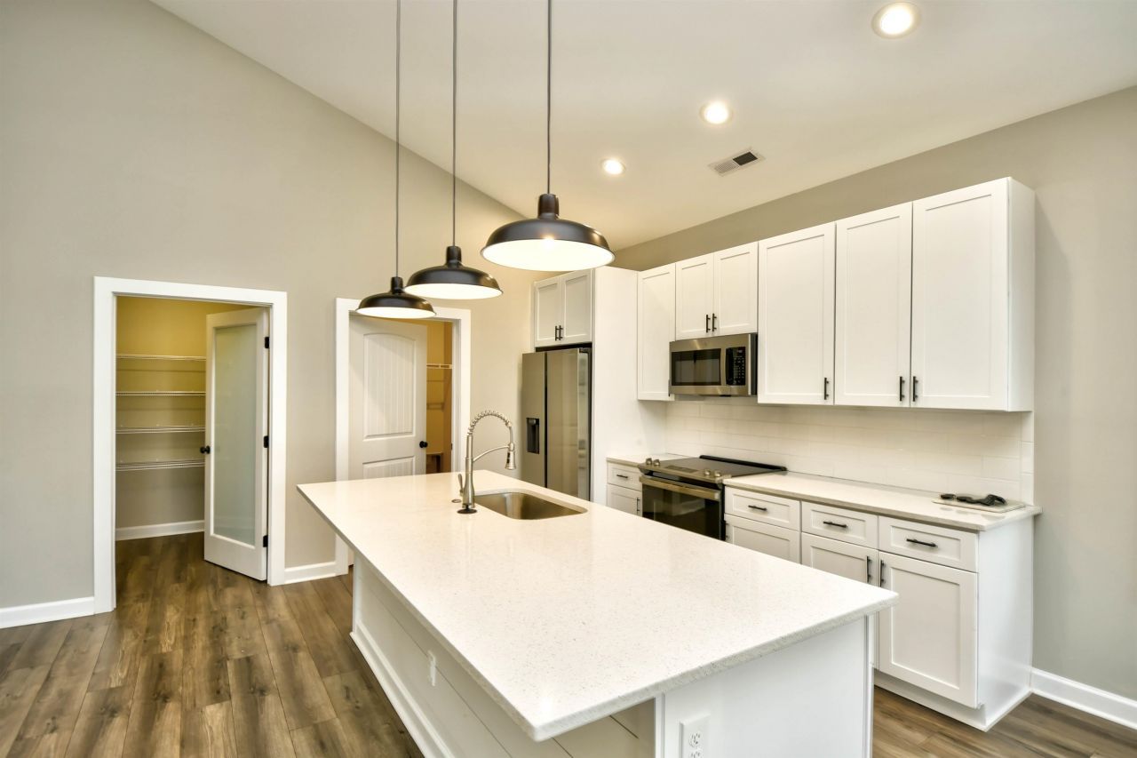 3877 Spanner Way Photo 9