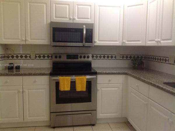 16246 Laurel Dr , Unit 104, Weston, FL 33326