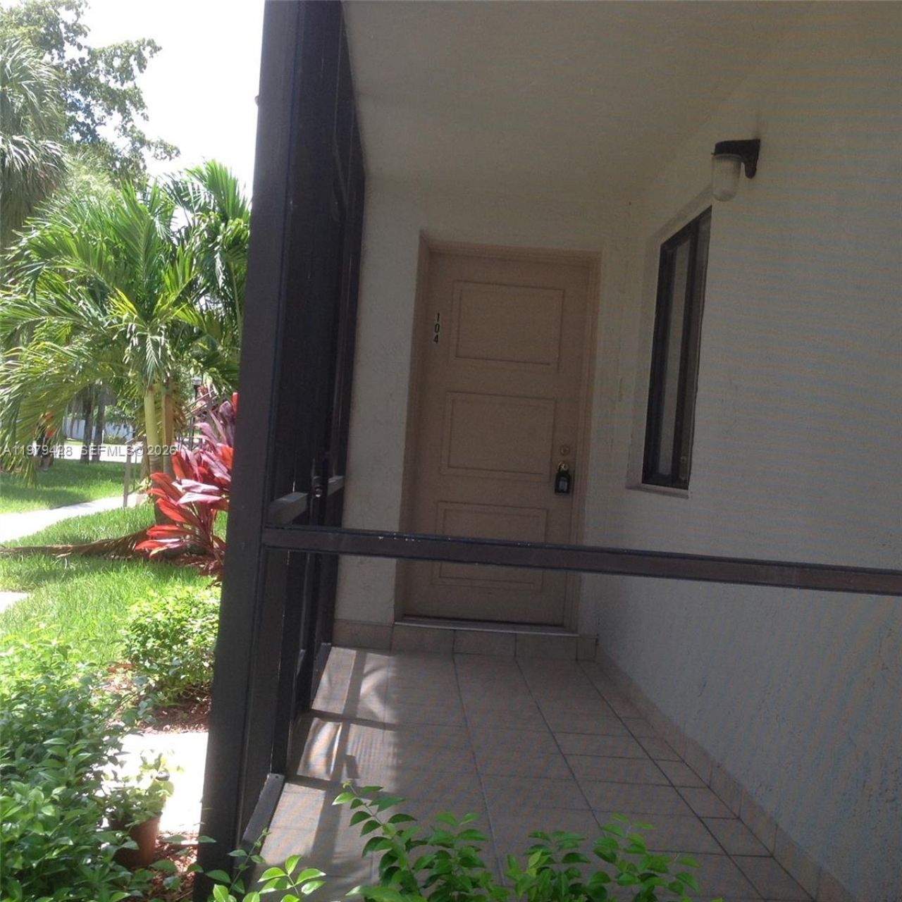 16246 Laurel Dr , Unit 104, Weston, FL 33326 Photo