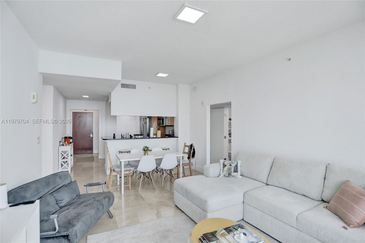 31 SE 5th St, Unit 4112, Miami, FL 33131 Photo