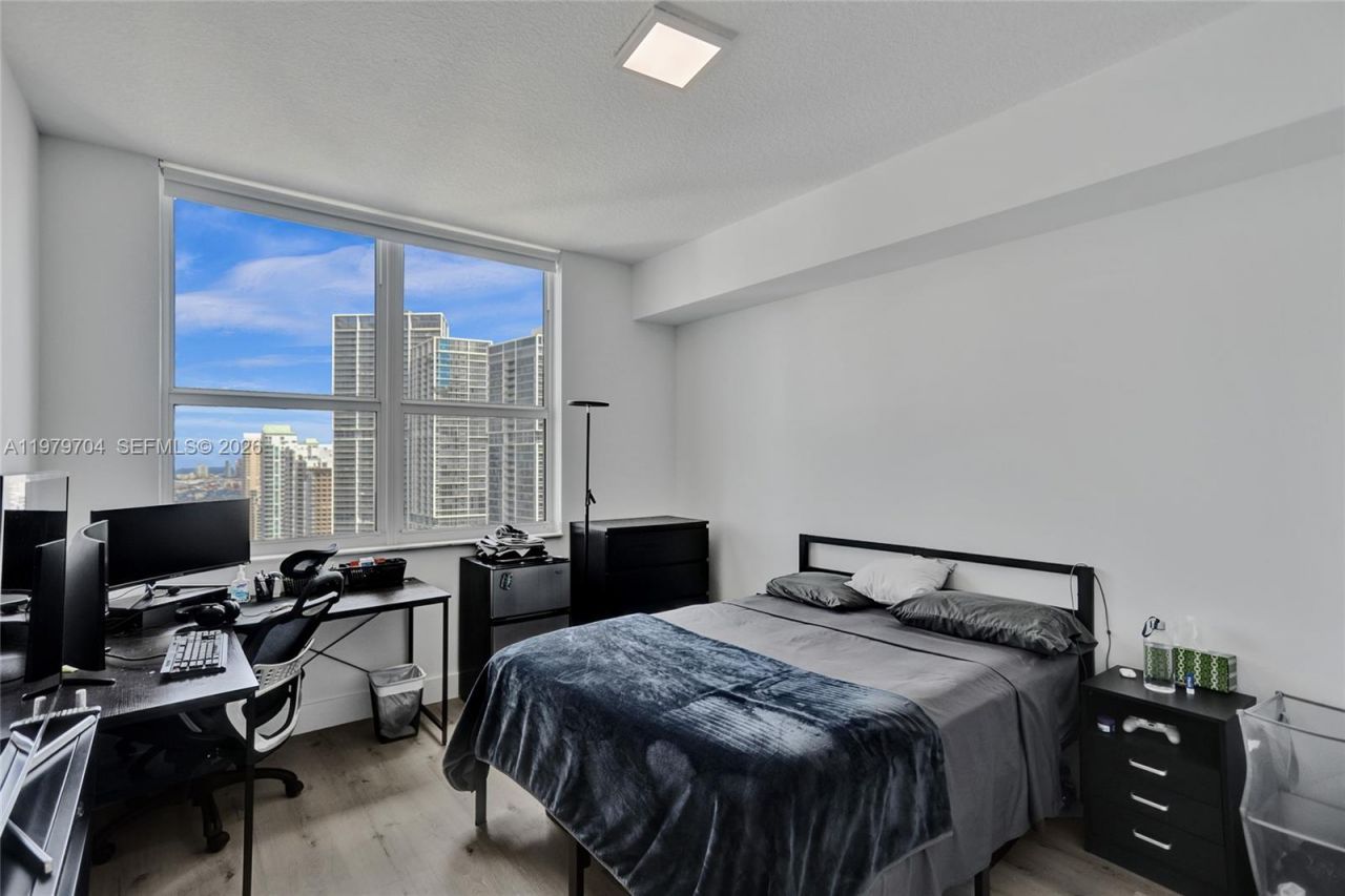 31 SE 5th St, Unit 4112, Miami, FL 33131 Photo