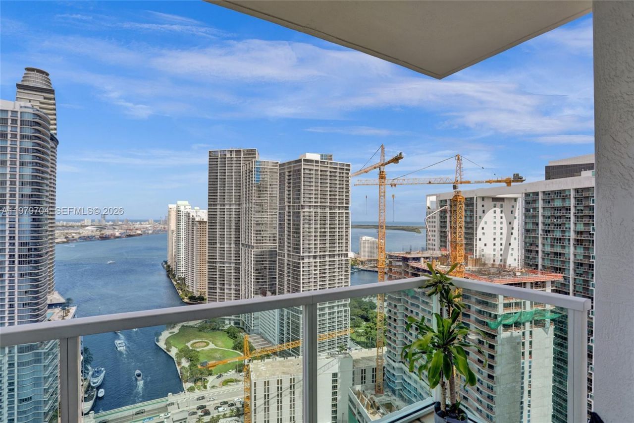 31 SE 5th St, Unit 4112, Miami, FL 33131 Photo