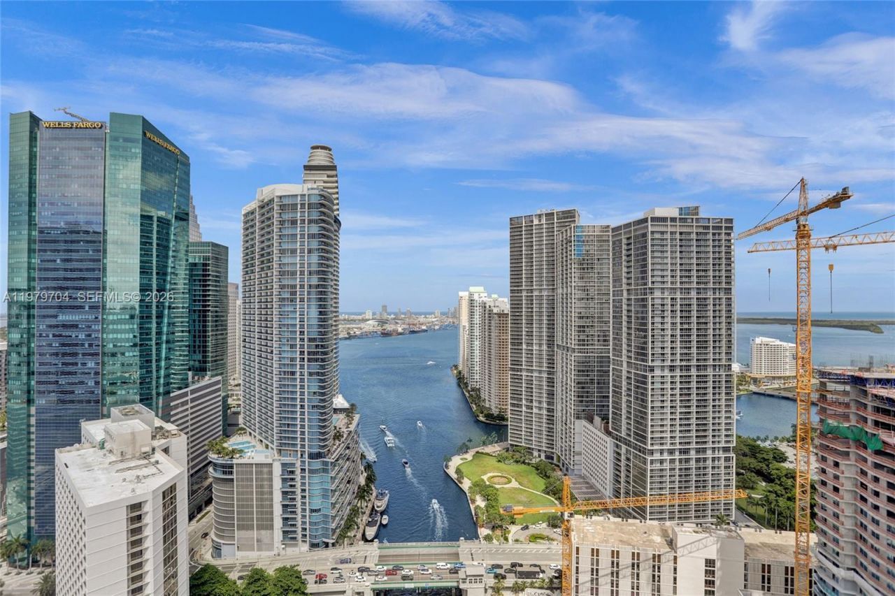 31 SE 5th St, Unit 4112, Miami, FL 33131 Photo