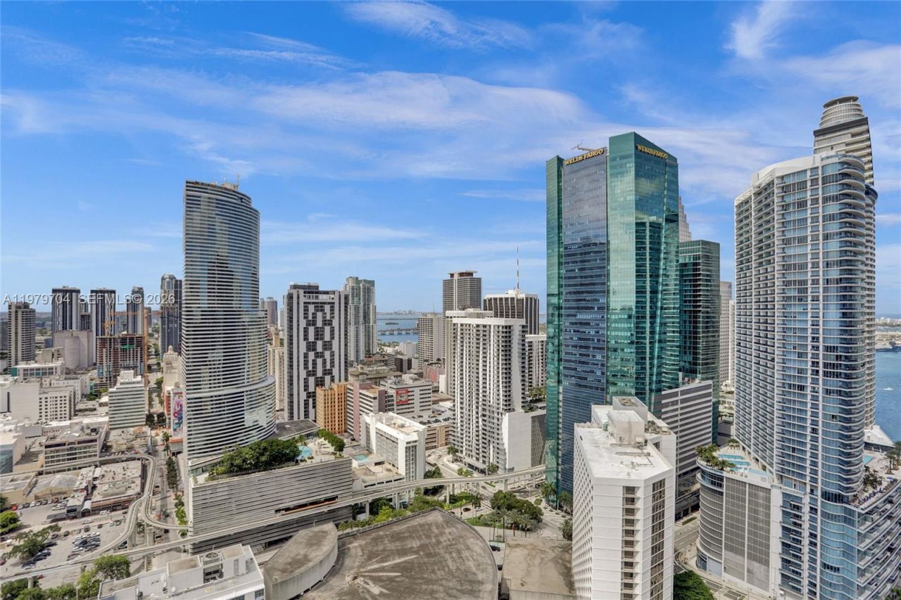 31 SE 5th St, Unit 4112, Miami, FL 33131 Photo