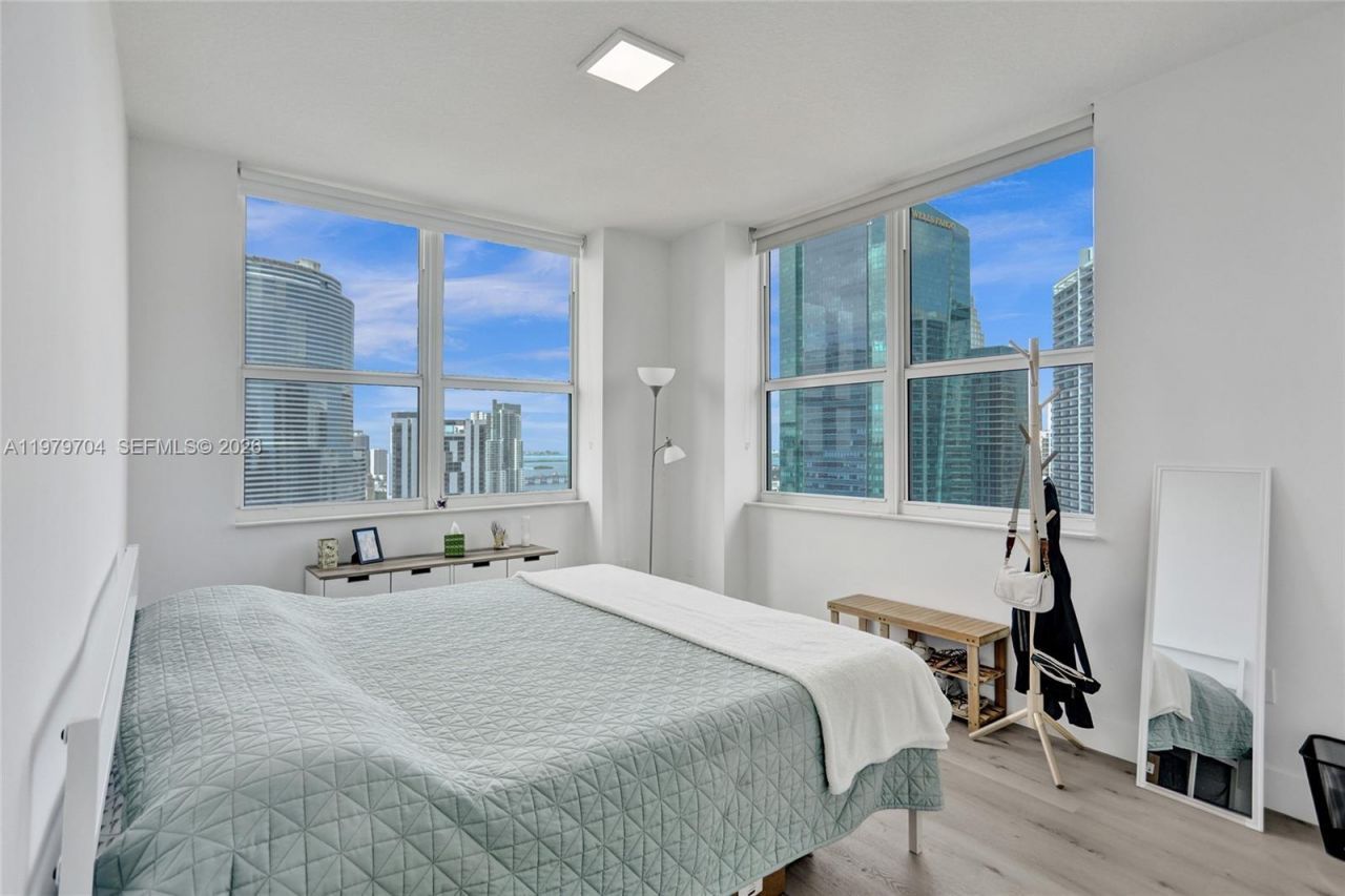 31 SE 5th St, Unit 4112, Miami, FL 33131 Photo