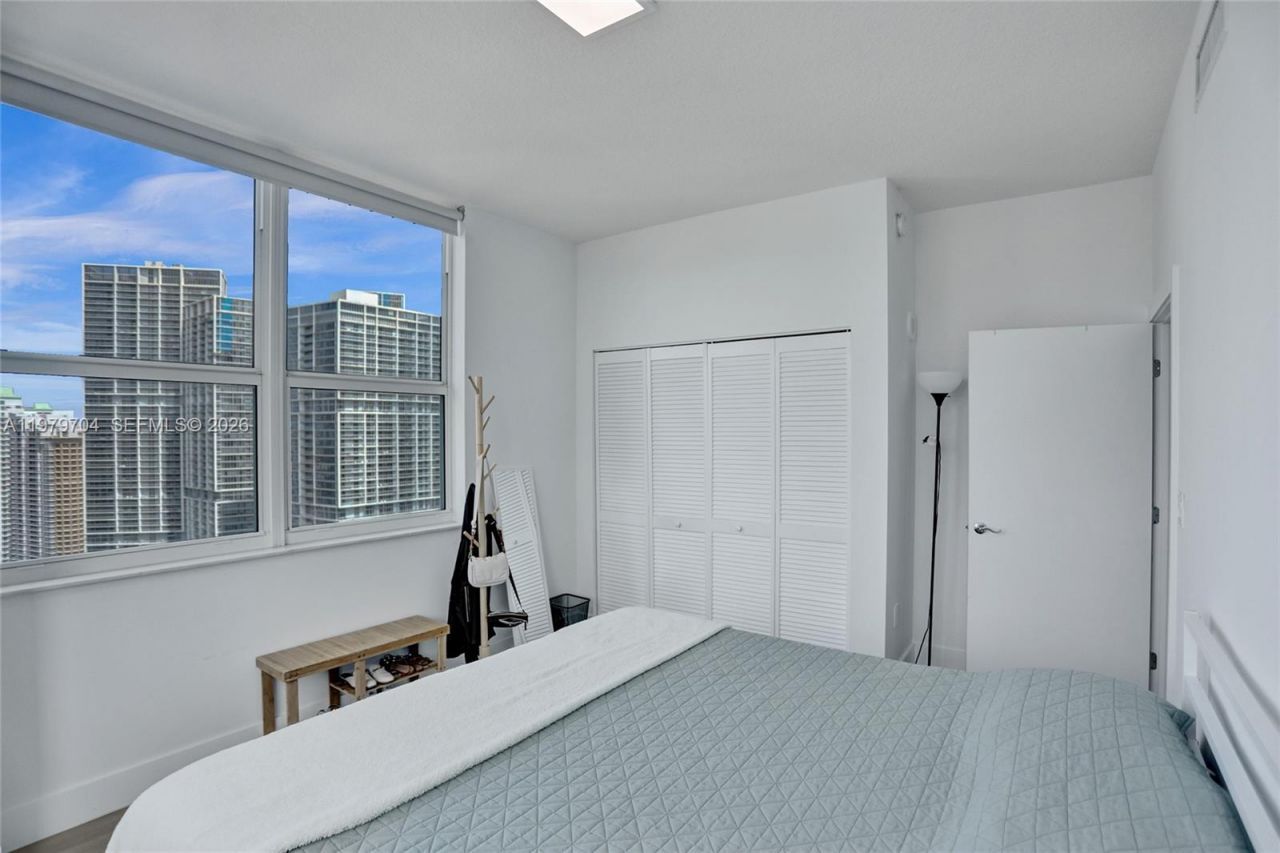 31 SE 5th St, Unit 4112, Miami, FL 33131 Photo