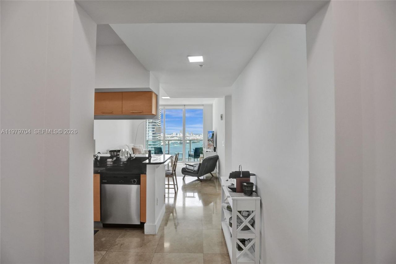 31 SE 5th St, Unit 4112, Miami, FL 33131 Photo