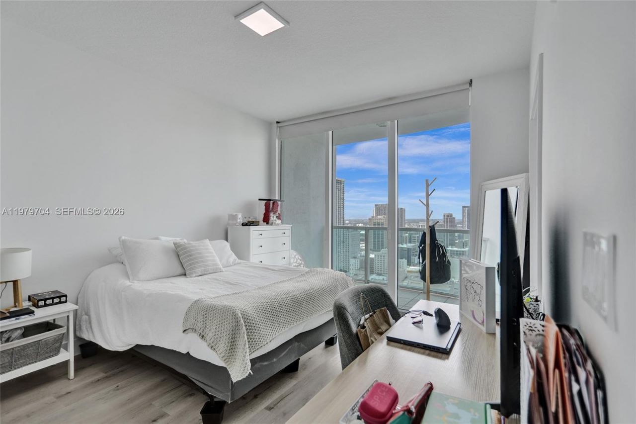 31 SE 5th St, Unit 4112, Miami, FL 33131 Photo