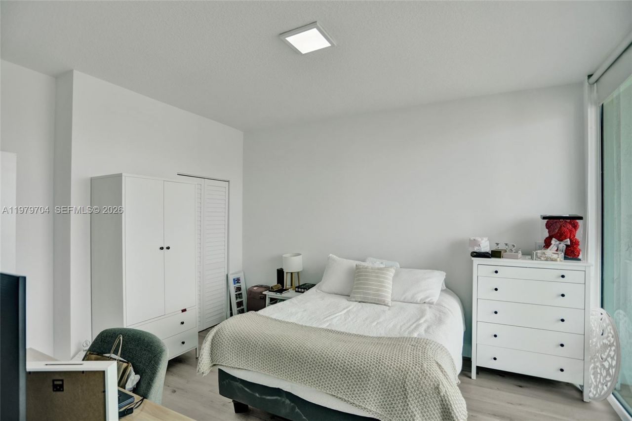 31 SE 5th St, Unit 4112, Miami, FL 33131 Photo