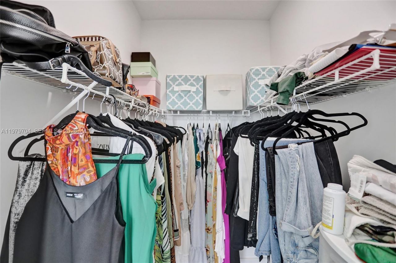 31 SE 5th St, Unit 4112, Miami, FL 33131 Photo