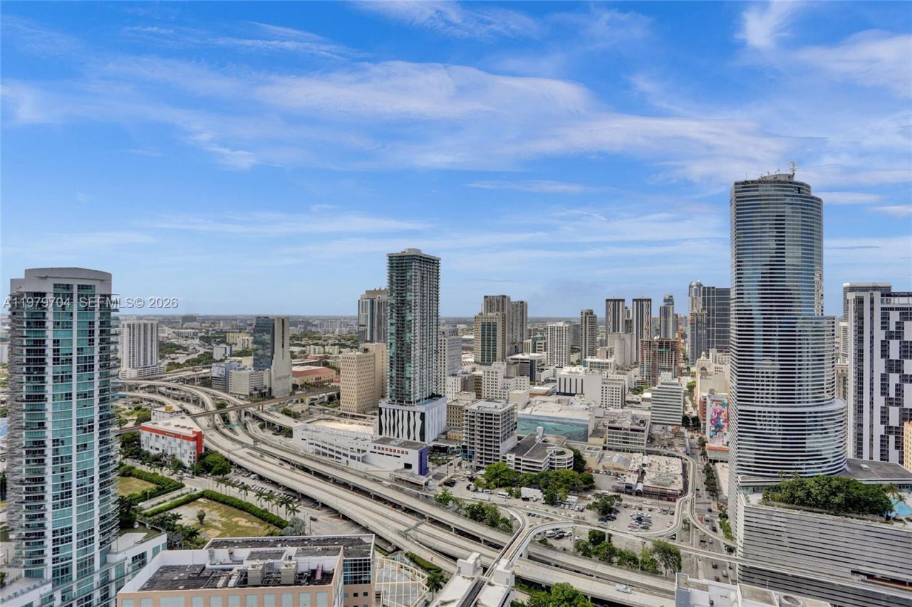 31 SE 5th St, Unit 4112, Miami, FL 33131 Photo