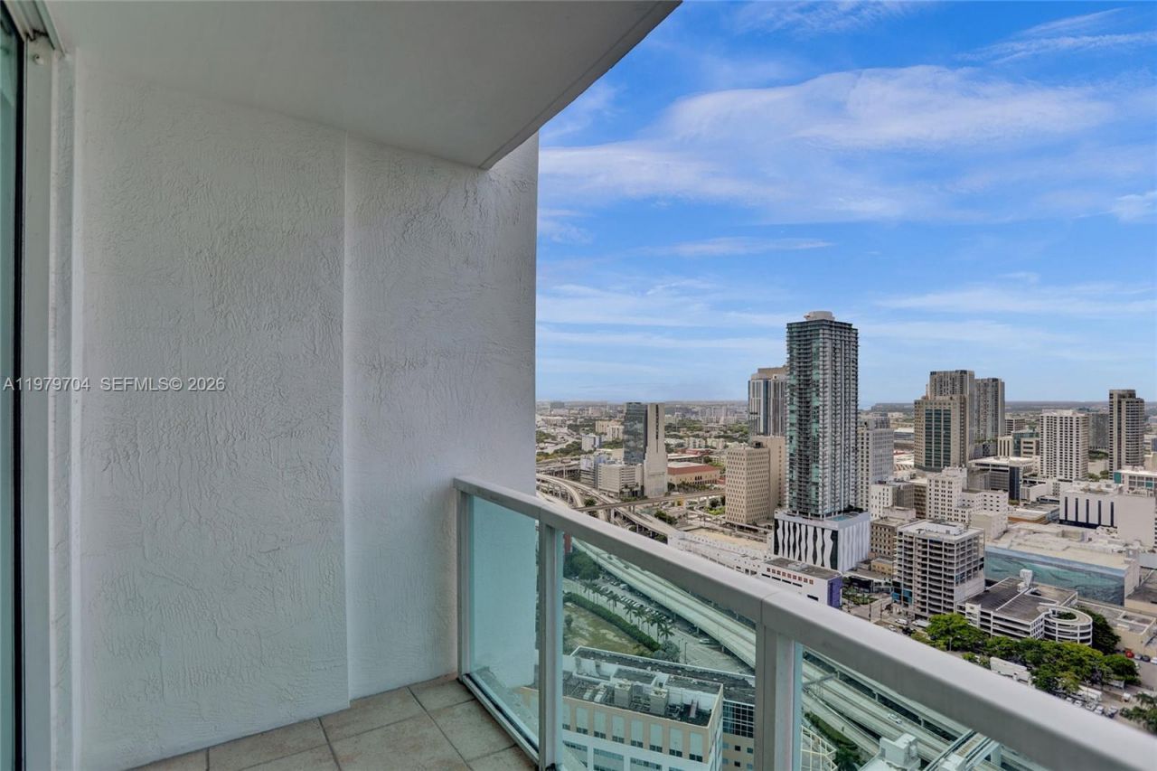 31 SE 5th St, Unit 4112, Miami, FL 33131 Photo
