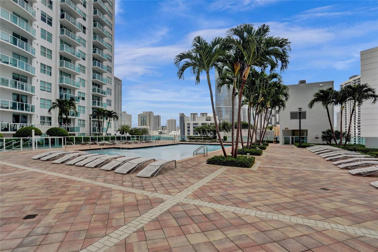 31 SE 5th St, Unit 4112, Miami, FL 33131 Photo