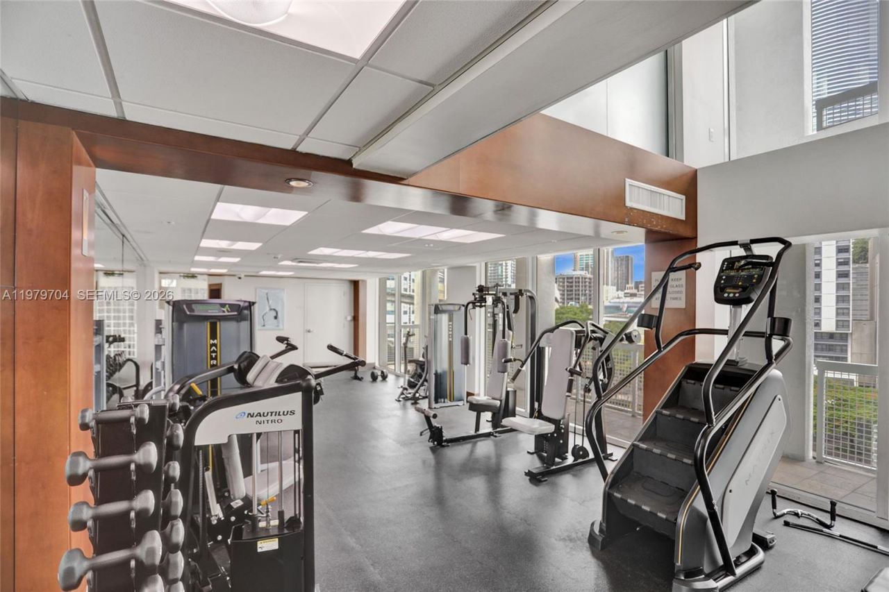 31 SE 5th St, Unit 4112, Miami, FL 33131 Photo