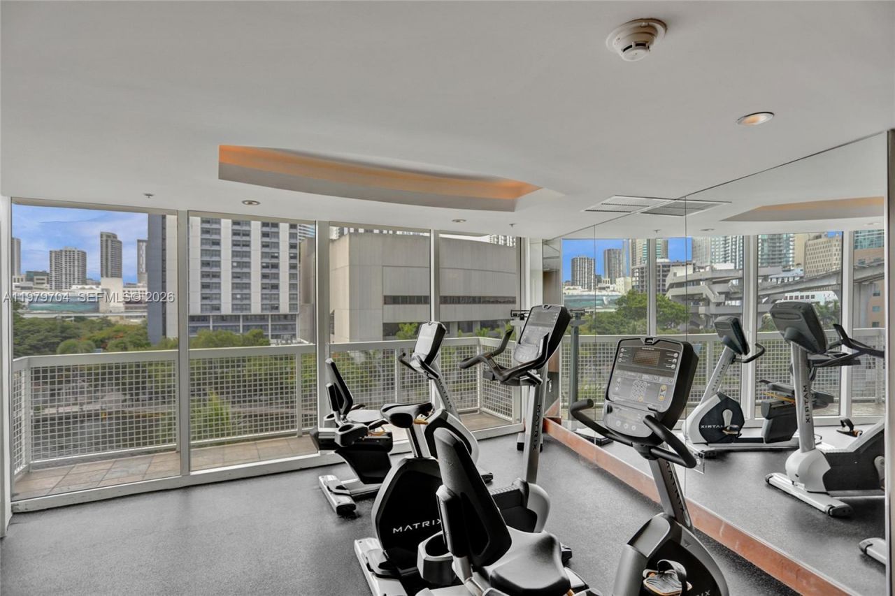 31 SE 5th St, Unit 4112, Miami, FL 33131 Photo
