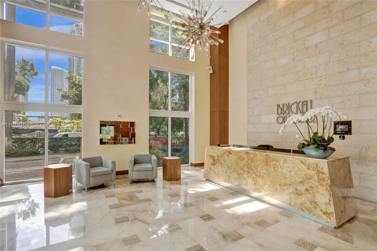 31 SE 5th St, Unit 4112, Miami, FL 33131 Photo