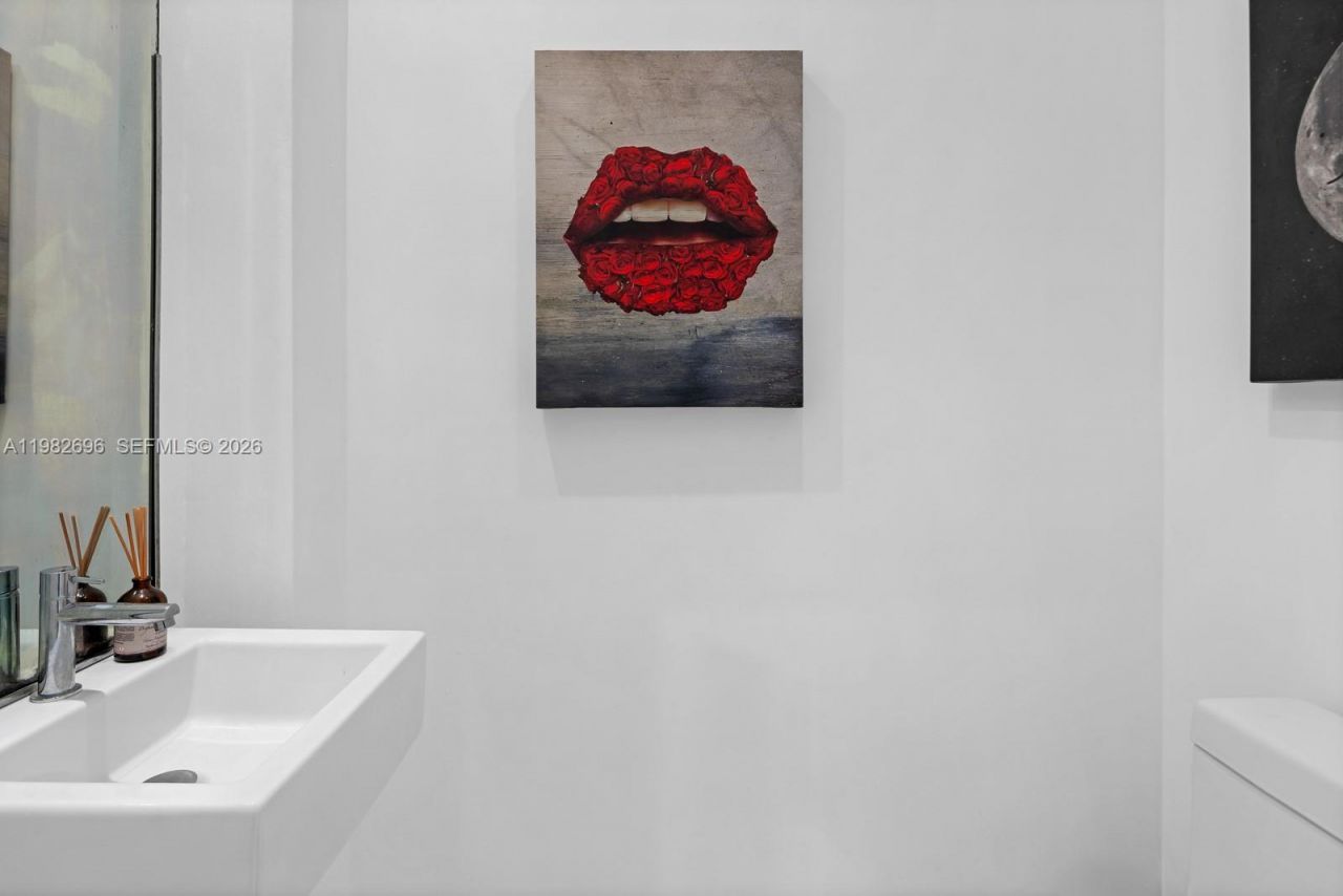 1865 Daytonia Rd , Miami Beach, FL 33141 Photo