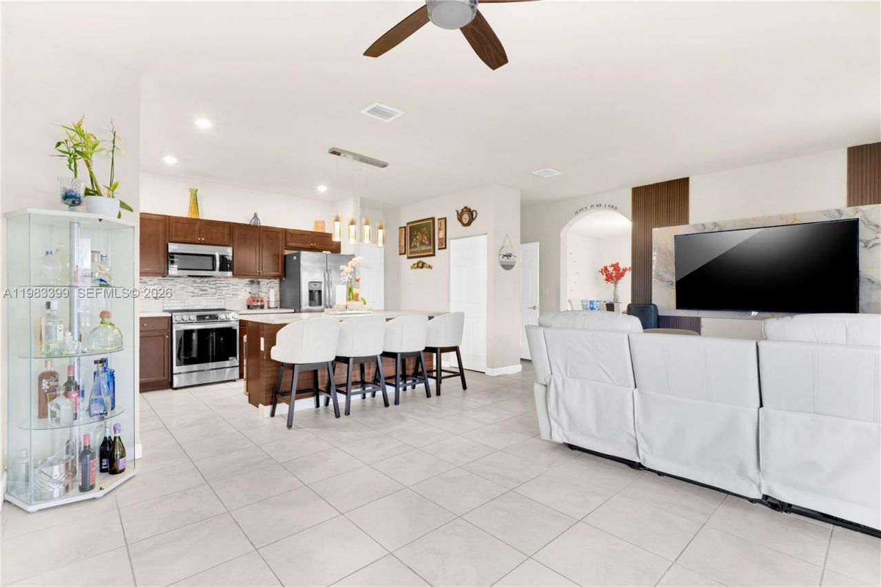 11827 SW 242nd Ter, Homestead, FL 33032 Photo