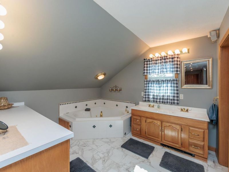 115 Fairway Circle, Norwalk, OH 44857 Photo 48