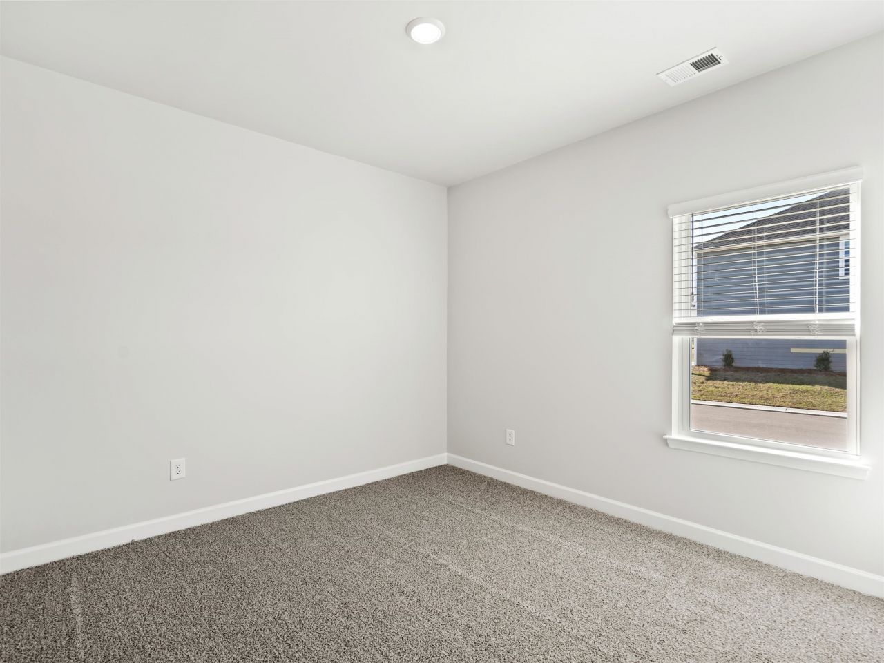 8238 Essence Dr. Photo 31