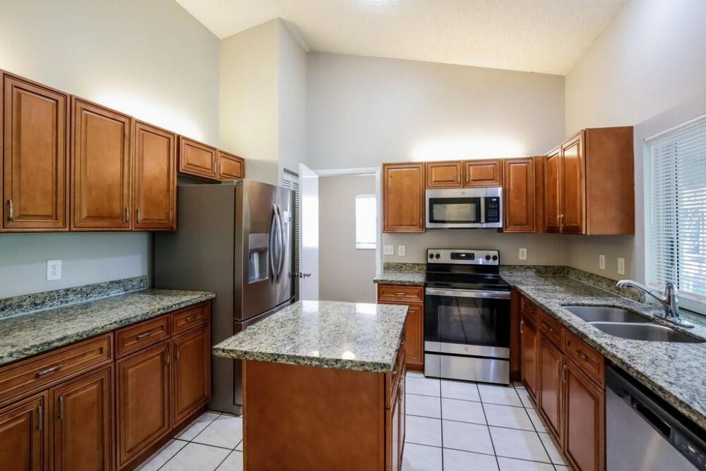 4533 NW 88th Terrace, Coral Springs, FL 33065 Photo