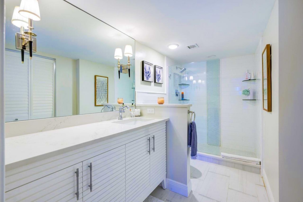 44 Yacht Club Drive, Unit 210, North Palm Beach, FL 33408 Photo