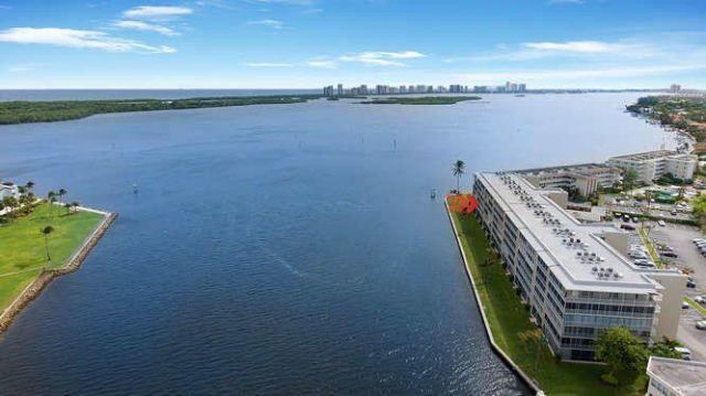 44 Yacht Club Drive, Unit 210, North Palm Beach, FL 33408 Photo