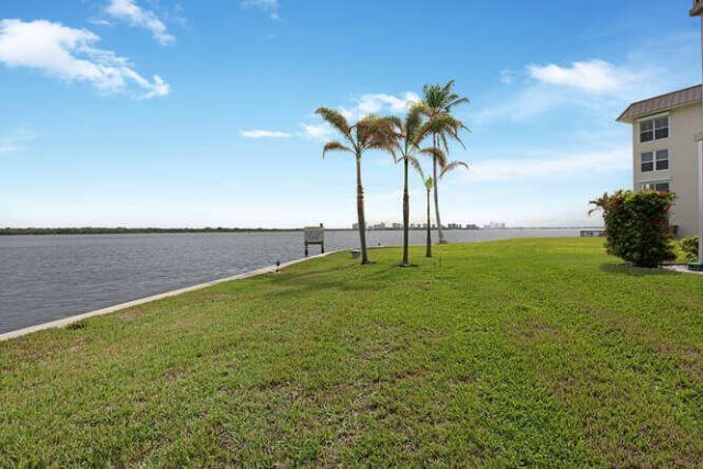 44 Yacht Club Drive, Unit 210, North Palm Beach, FL 33408 Photo