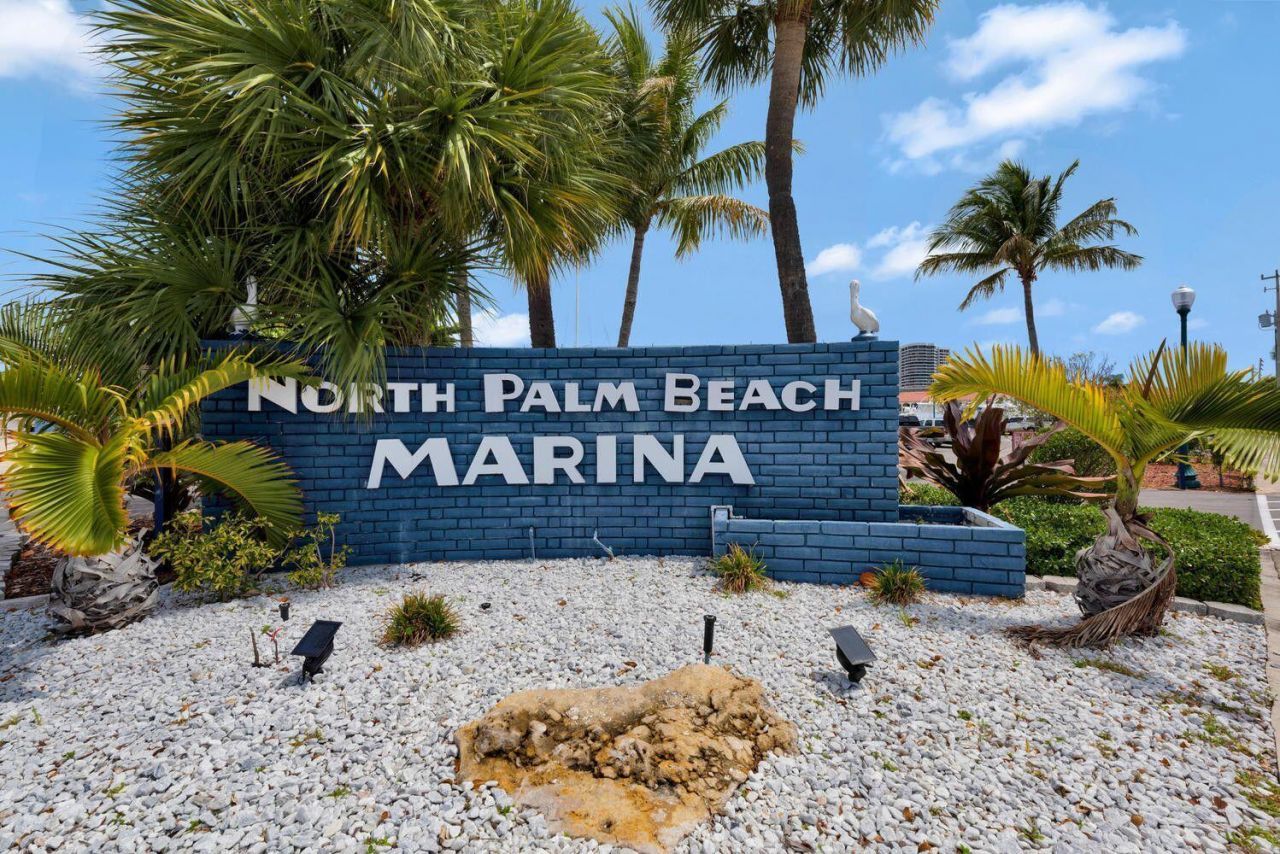 44 Yacht Club Drive, Unit 210, North Palm Beach, FL 33408 Photo