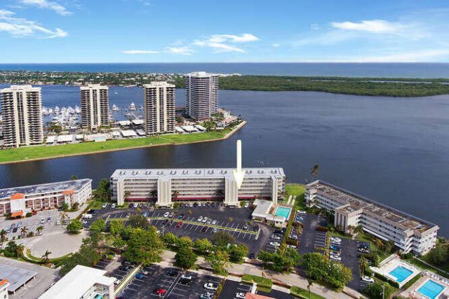 44 Yacht Club Drive, Unit 210, North Palm Beach, FL 33408 Photo
