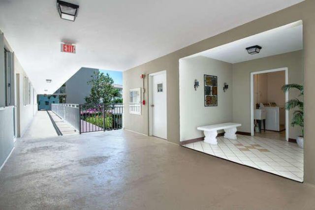 44 Yacht Club Drive, Unit 210, North Palm Beach, FL 33408 Photo