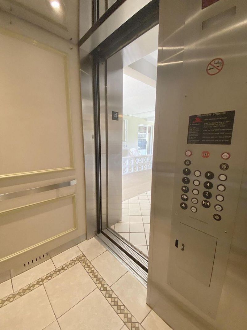 44 Yacht Club Drive, Unit 210, North Palm Beach, FL 33408 Photo